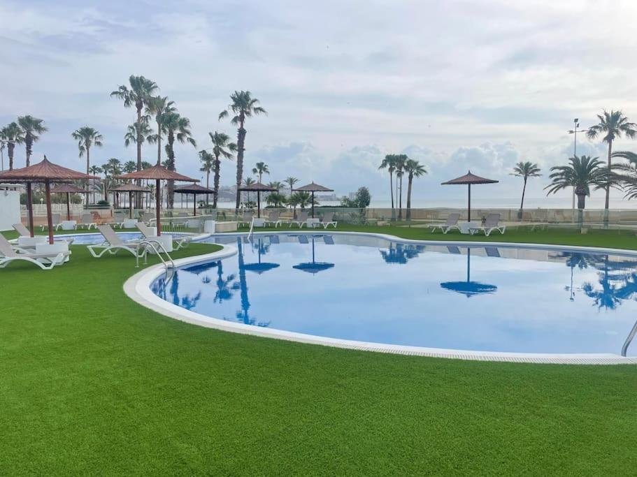 Espacio2,1A Linea,Jacuzzi,Piscina كولرا المظهر الخارجي الصورة