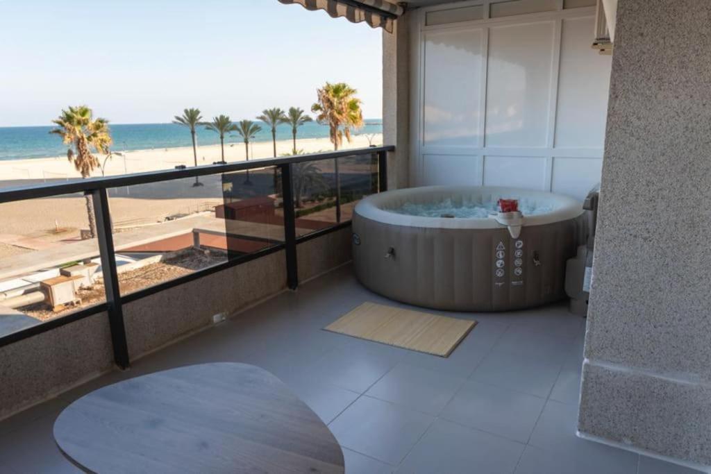 Espacio2,1A Linea,Jacuzzi,Piscina كولرا المظهر الخارجي الصورة